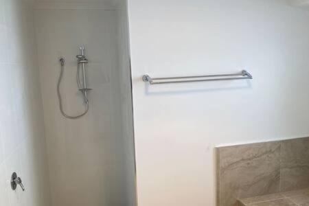 Spacious Modern Home Outstanding Views Sleeps 9 Χόμπαρτ Εξωτερικό φωτογραφία