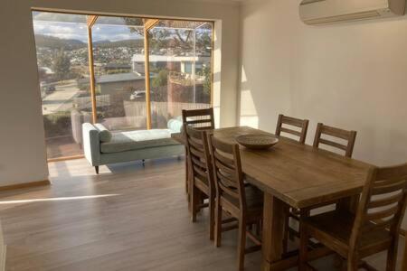 Spacious Modern Home Outstanding Views Sleeps 9 Χόμπαρτ Εξωτερικό φωτογραφία